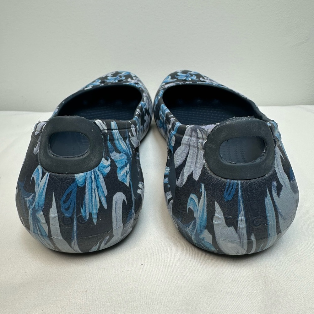 CROCS Women's Black Sienna Floral Flats with Blue Purple & White Blossoms - Picture 6 of 9